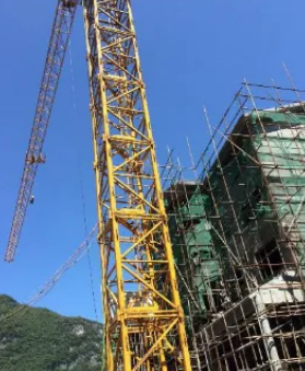 鞍山地区高价回收二手塔吊等起重设备